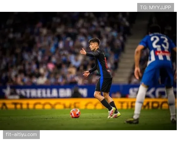 佩德里如何成为西甲冠军核心：荣誉突破的关键因素解析