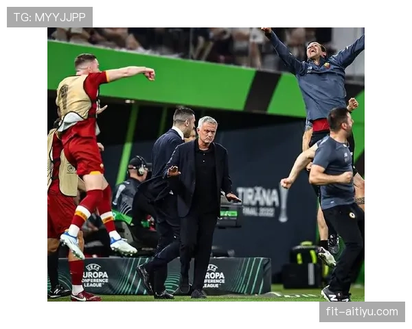 克鲁伊夫近期改用直塞替代盘带，高位逼抢如何撕开对手防线？